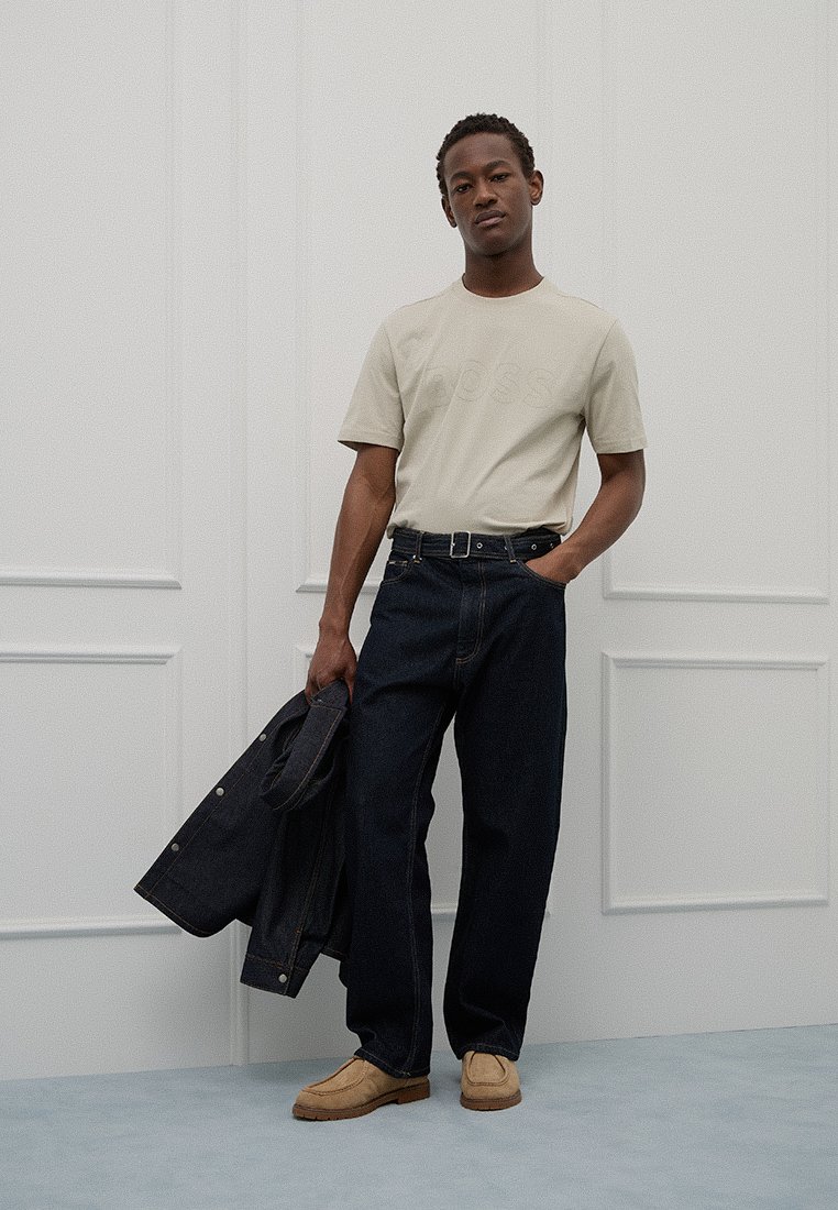 Boss T-shirt print beige Boss T-shirt print beige