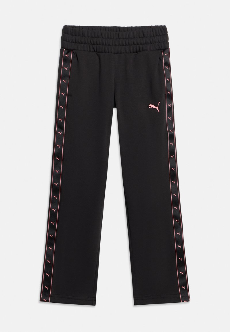 Μαύροι παντελόνια με ελαστική μέση και ροζ λογότυπα Puma κατά μήκος των πλαϊνών γραμμών, καθώς και ροζ λογότυπο της Puma σε σχήμα γάτας στον αριστερό μηρό.