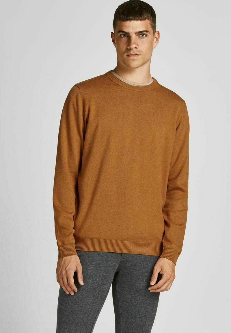 Jack & Jones JJEBASIC CREW NECK NOOS - Strickpullover - umber