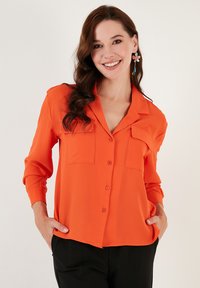 LELA Button-down blouse - orange