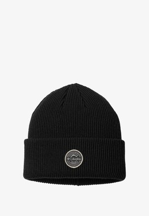 Berretto a maglia nero realizzato in tessuto a coste, dotato di risvolto e di una patch rotonda con logo sul fronte. Design semplice e funzionale.