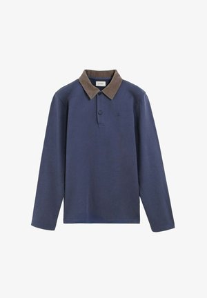 Polo shirt de manga larga en color navy con cuello de pana marrón, tapeta de dos botones y logo bordado en el pecho. Tejido de algodón suave.