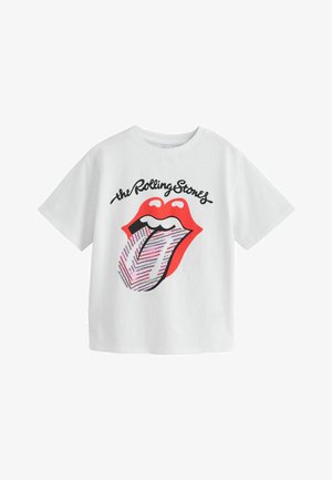 Weißes T-Shirt mit dem Logo der Rolling Stones mit roten Lippen, einer gestreiften Zunge und schwarzem Kursivtext über der Grafik.