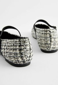Next WIDE FIT FOREVER COMFORT SQUARE TOE MARY JANE - Baletkurpes ar siksniņu ap potīti - blue & white