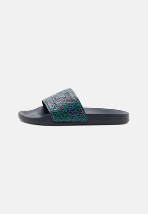 EA7 Emporio Armani VISIBILITY SLIPPER UNISEX - Natikači - sky captain/holly green