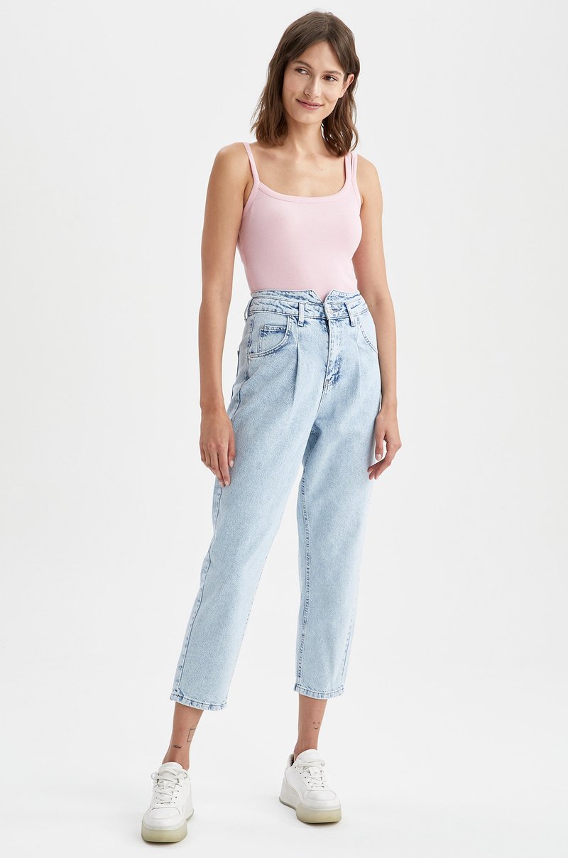 DeFacto Top donkerroze DeFacto Top donkerroze