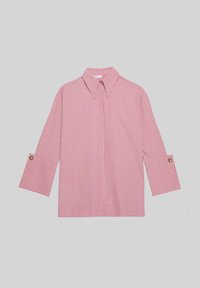 Roze i bijela prugasta bluza s klasičnim ovratnikom, rukavima do tri četvrtine i zaobljenim manžetama s zlatnim dugmadi. Mekana tekstura tkanine.