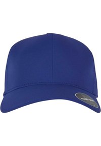 Cappellino blu realizzato in tessuto morbido, con un design strutturato, visiera curva e un'etichetta sul lato.