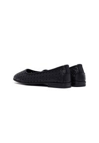 Derimod Bailarinas - black