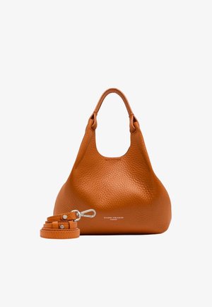 Borsa a mano in pelle marrone strutturata con manico corto e tracolla staccabile con fibbia in argento, con marchio "Gianni Chiarini Firenze" sul davanti.
