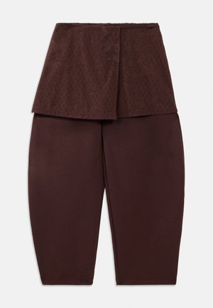 Puma, OVERLAY BARREL SKOUSERS - Pantaloni - chocolate fondue