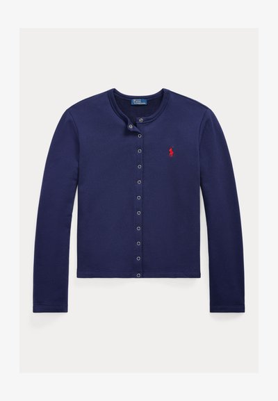 Tumši zils garām piedurknēm ar pogām aizpogājams kardigans ar sarkanu izšūtu polo spēlētāja logo kreisajā krūtīs.