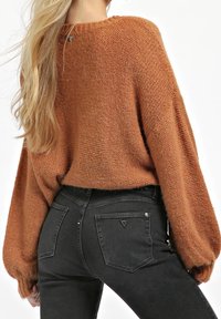 Guess Sweter
