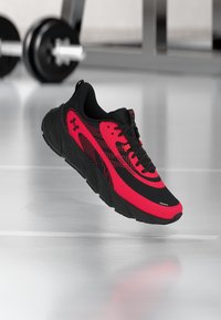 Неизбран, racer red/black