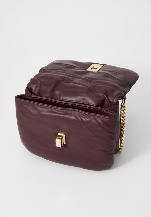 SOFT CROSSOVER - Cross body bag - oxblood4