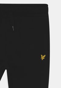 Lyle & Scott CLASSIC - Jogginghose - nero