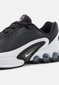 Nike Sportswear AIR MAX DN - Tenisice - black/white/cool grey/anthracite
