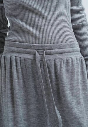 Seamless Basic Tracksuit bottoms - grey melange