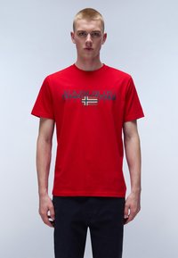 Napapijri S-AYLMER - T-Shirt print - red goji