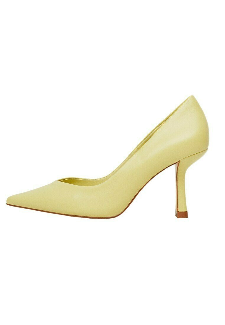 Zapatos brillantes | Bellos tacones, Zapatos brillantes, Tacones
