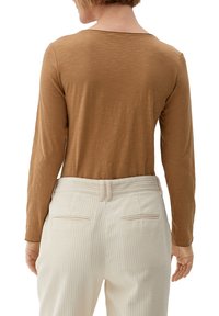 s.Oliver LANGARM - Langarmshirt - brown