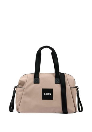 Borsa rettangolare beige con manici neri, tracolla regolabile, tasche laterali e logo "BOSS" al centro anteriore.