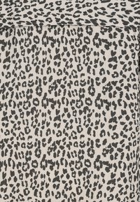 Sublevel MIT 3/4 ARM - Button-down blouse - braun