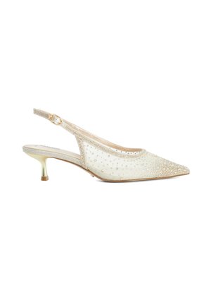 Décolleté slingback color champagne con tacco kitten e punta appuntita, decorata con piccoli strass scintillanti e cinturino con fibbia dorata.