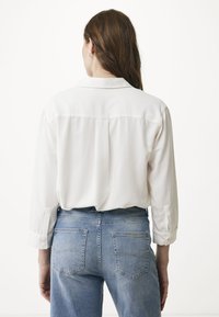 Mexx WITH SKIPPER COLLAR - Camicetta - off white