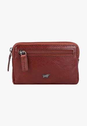 Portafoglio in pelle marrone con finitura texture, chiusura con zip e un piccolo logo metallico sulla parte anteriore. Design compatto.