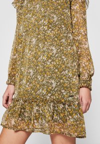 Pepe Jeans ZALLA - Φόρεμα ημέρας - green