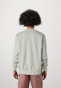 HUF TRIPLE TRIANGLE CREWNECK UNISEX - Sudadera - heather grey