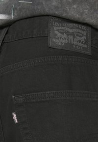 Levi's® LOOSE - Pantaloni scurți din denim - black