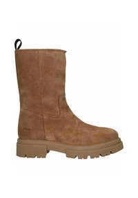 Ruske nubuk ankle boots z okroglem nosom, teksturirano površino in debelim gumijastim podplatom s serated robom za boljši oprijem.
