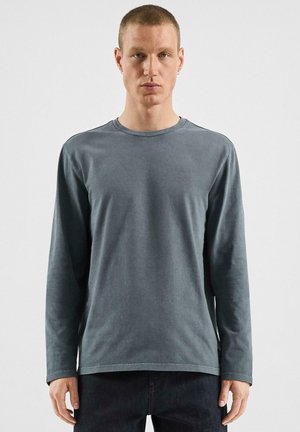 Longsleeve - blassblau