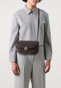 Furla SFERA SHOULDER BAG - Borsa a tracolla - cioccolato