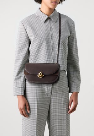 Furla SFERA SHOULDER BAG - Skuldertasker - cioccolato