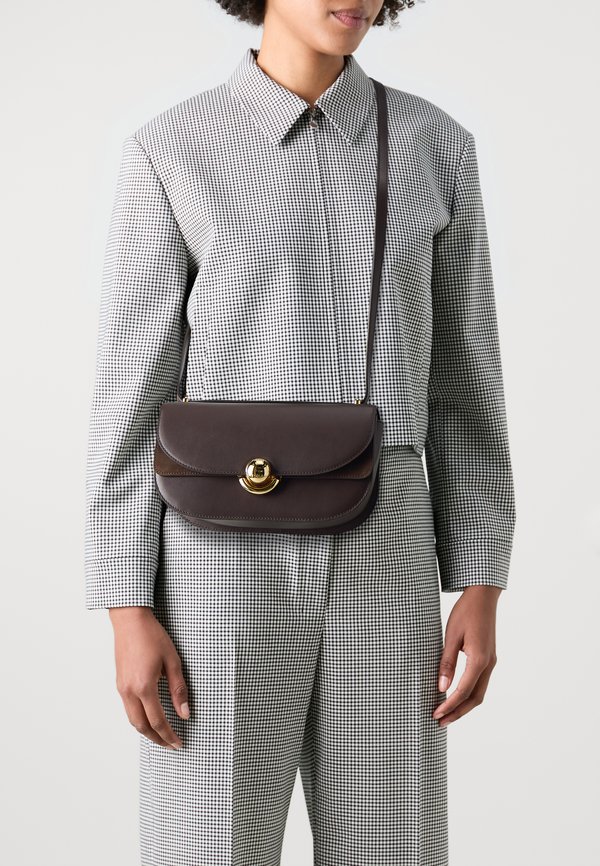SFERA SHOULDER BAG - Cross body bag - cioccolato