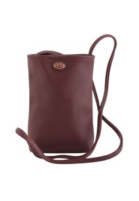 Bordó kožená crossbody taška s jemně strukturou, s kulatým logem a dlouhým nastavitelným popruhem.