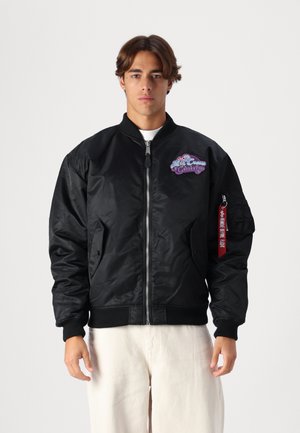- Kurtka Bomber