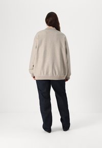 ONLY Carmakoma CARNANCY LIFE - Bomber Jacket - simply taupe