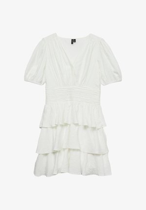 Vestido blanco de capas con mangas cortas abullonadas, escote en V profundo, cintura fruncida y tejido texturizado. Tres capas con volantes en el dobladillo.