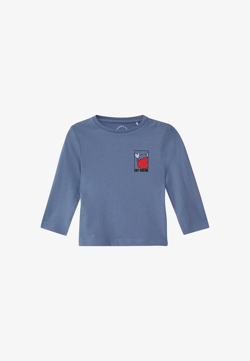 Chemise pour bébé à manches longues bleue avec des boutons-pression à l'épaule et un petit graphique de crabe rouge sur la zone de la poche gauche.