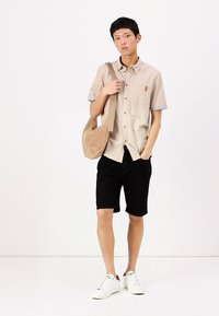 Thumbnail Image 2