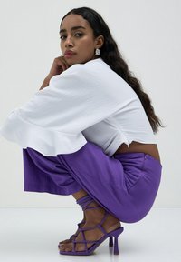 Calliope ALTI - Sandali - viola