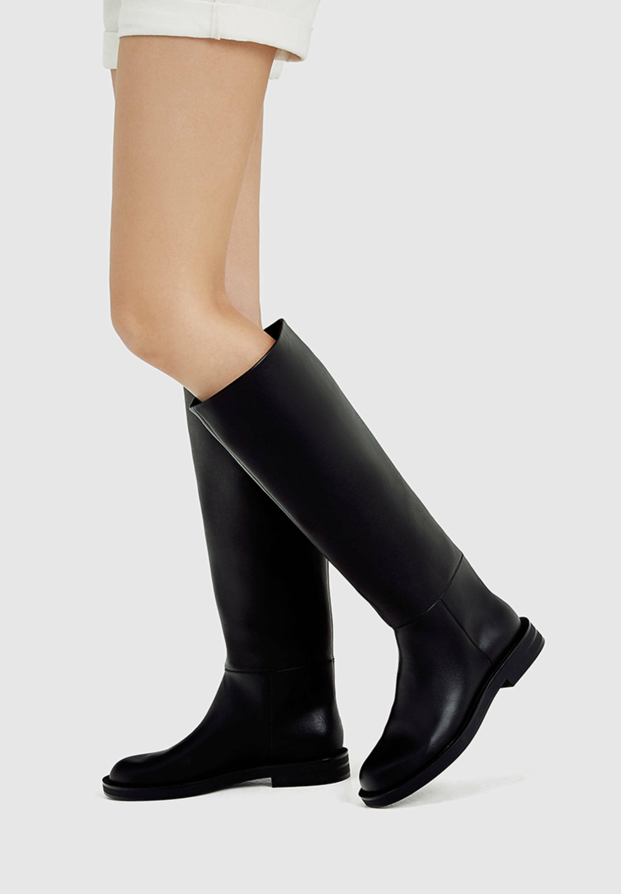 stivali texani pull and bear