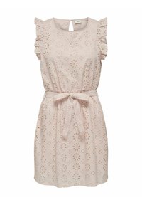 Lichtroze jurk met gerimpelde mouwen, uitgesneden bloemenpatroon en een tailleband. Heeft een sleutelgatdetail aan de achterkant en een zachte katoenen textuur.