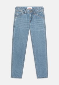 Jeans de mezclilla azul claro con un diseño de corte recto, que cuentan con cierre de botón, cinco bolsillos y áreas sutilmente deslavadas.