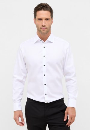 MODERN FIT - Camicia - weiß