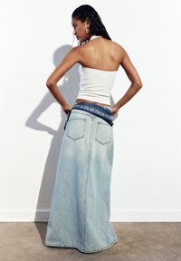 Thumbnail Image 3